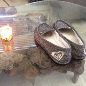 Roxy slippers
